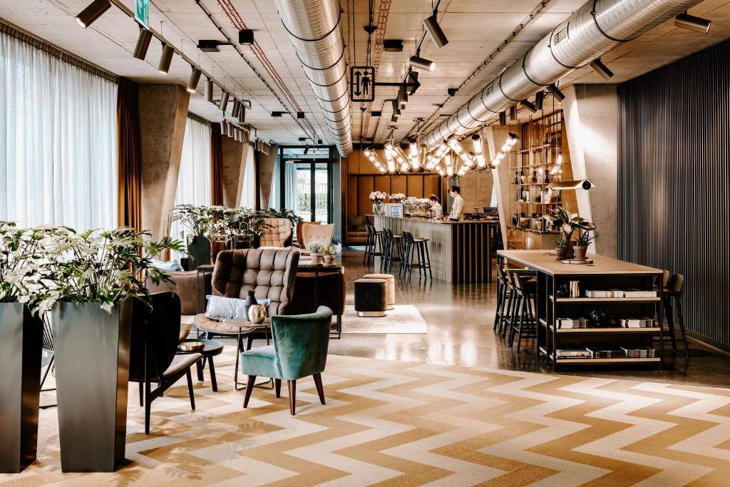 Discover Best Hotels in Warsaw - Poland